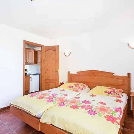 Apartahotel Residencial Norias 3*