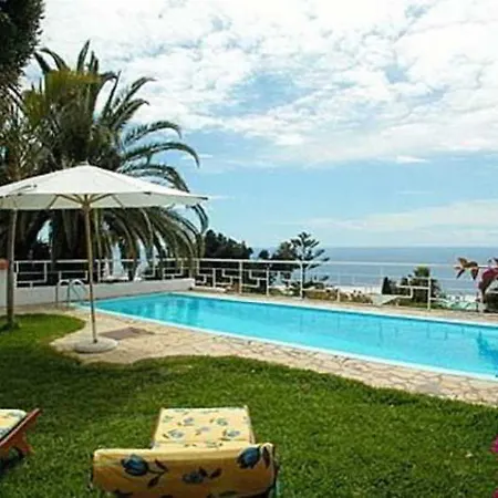 Aparthotel Residencial Norias 3*